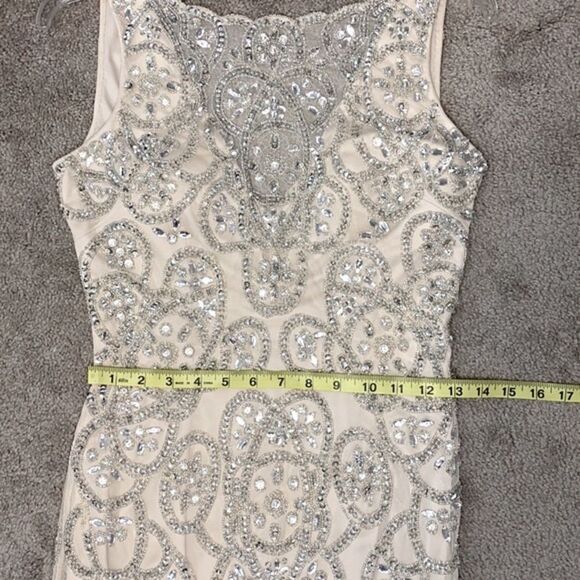 Aidan Mattox Champagne V-Neck Illusion Gown Size 2 - Picture 7 of 16